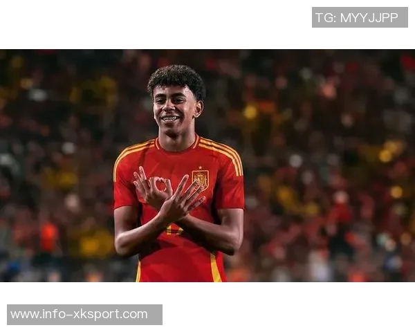 奇妙缘分重现巴黎小将恩贾恩图与亚马尔曾在U10赛场相遇